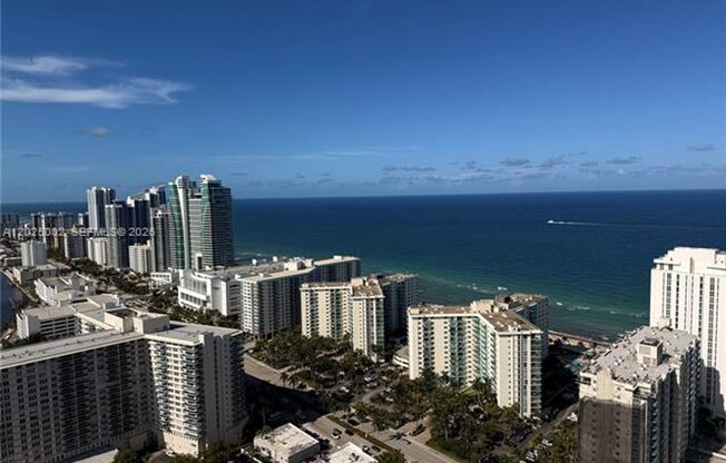 2 beds, 2 baths, $5,000, Unit # T 3509