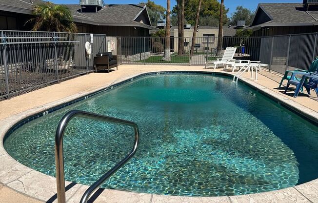 Discover this Charming 2-Bedroom - Tempe - Close to Mill Ave