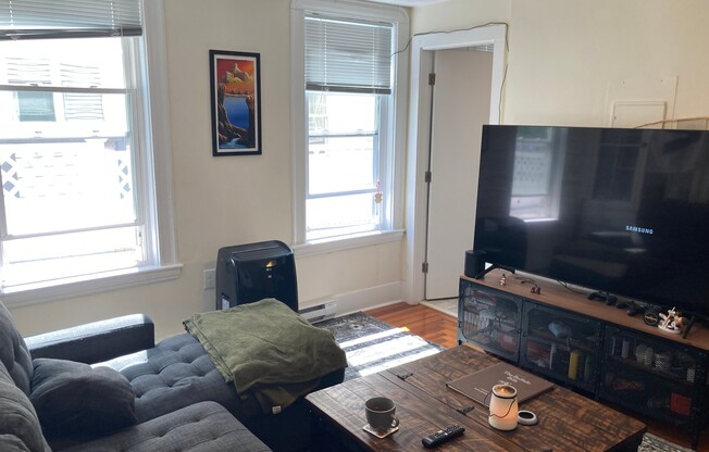14 GARRISON AVE