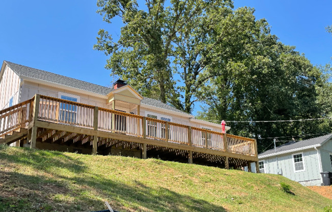 12 MORNINGSIDE DR SW