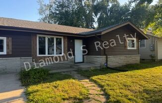 4 beds, 2 baths, $1,500