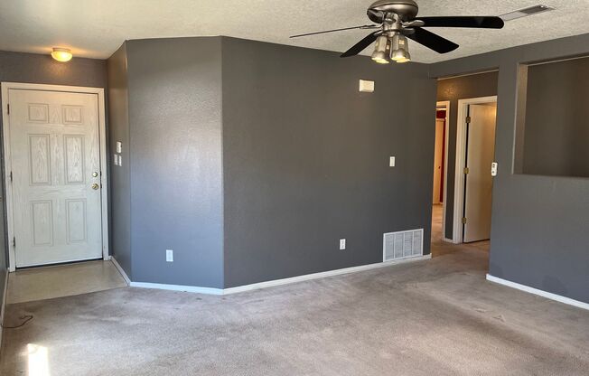Cozy 3 Bedroom 2 Bathroom Home In The NW!