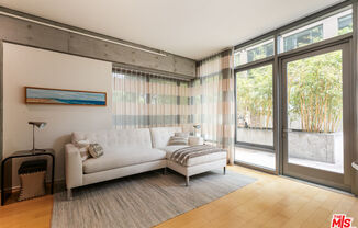 1 bed, 1 bath, 860 sqft, $3,200, Unit 407