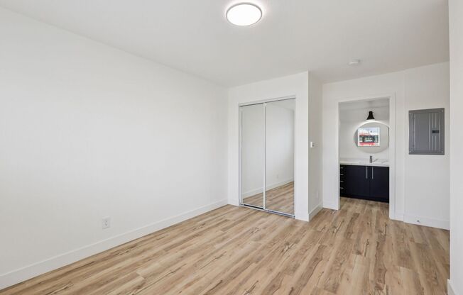 2 beds, 2 baths, 852 sqft, $2,927, Unit 604