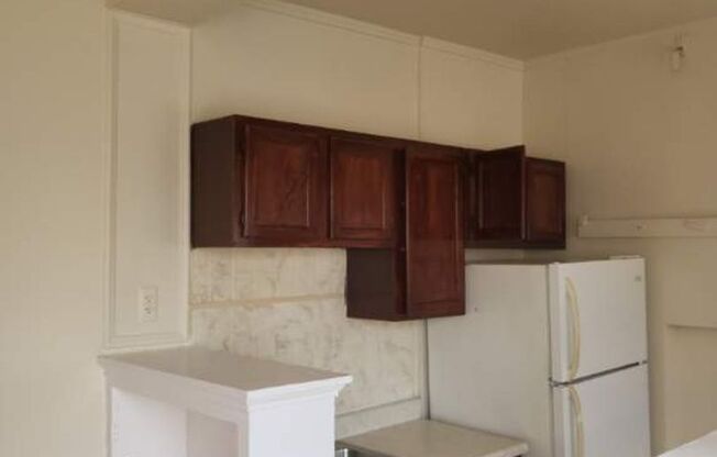 6315 S California LLC