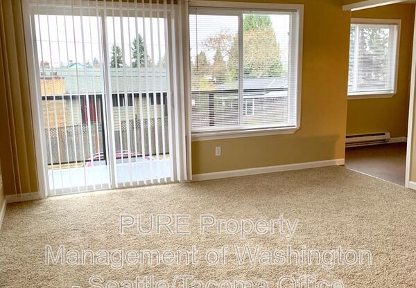 7919 35th Ave SW