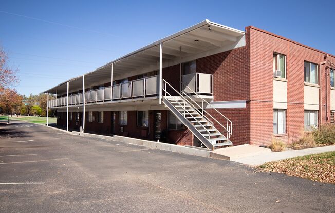 7300–7310 W. 10th Ave – Studio, 1 & 2 Bedroom Apartments in Lakewood’s Two Creeks Neighborhood