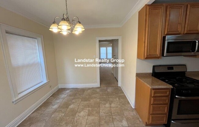 7212 JACKSON Boulevard