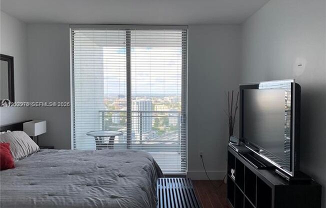 90 SW 3rd St # 4008 (A11992978)