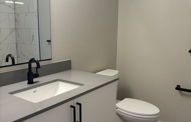 2 beds, 2 baths, 1,042 sqft, $2,450, Unit 504