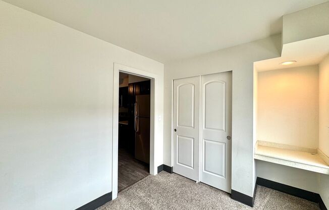 1 bed, 1 bath, 350 sqft, $1,150, Unit 216