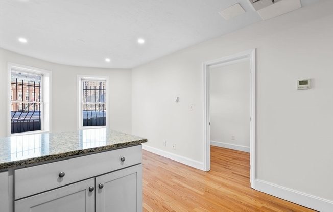 754 HUNTINGTON AVE