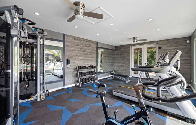 additional photo for property listing at chic digs with room to stretch out in the village 22 car