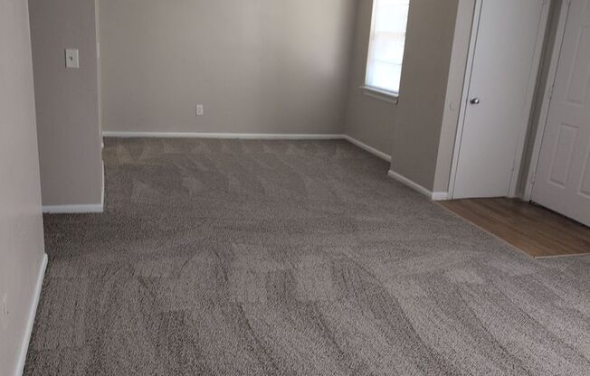 2 beds, 2 baths, 1,200 sqft, $1,350, Unit 32