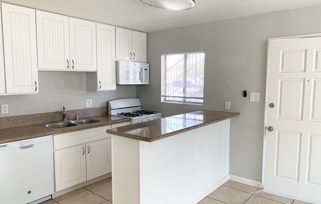 Ocean Breeze — Live the Imperial Beach Life