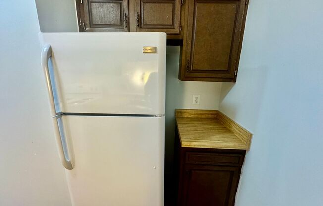 2 beds, 1 bath, 900 sqft, $1,195, Unit #10