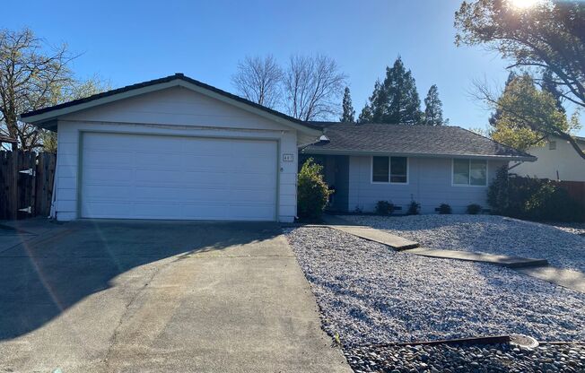 Updated 4 Bed, 2 Bath - Central Roseville - Quiet Neighborhood - Close to Downtown!