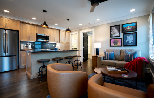 2030 W TRADE ST