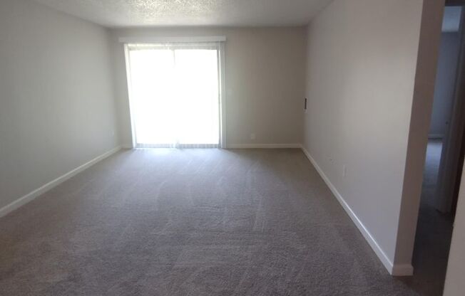 2 beds, 1 bath, 776 sqft, $1,500, Unit 098