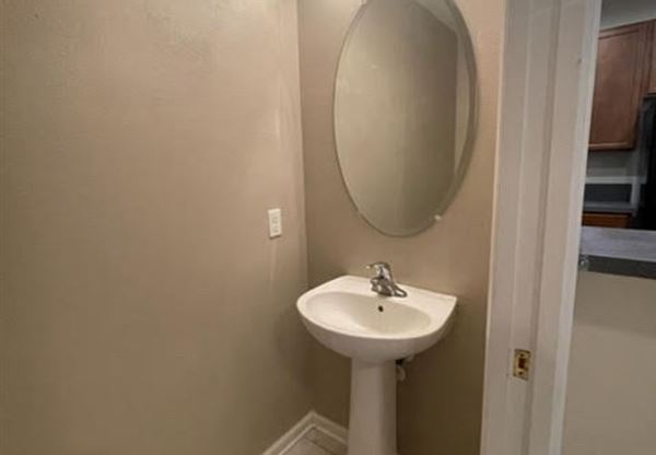 6060 BARTRAM VLG DR