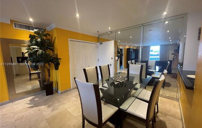 5161 Collins Ave appt 1711 (A11255867)