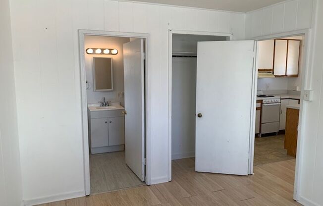 1 bed, 1 bath, $1,100, Unit #2