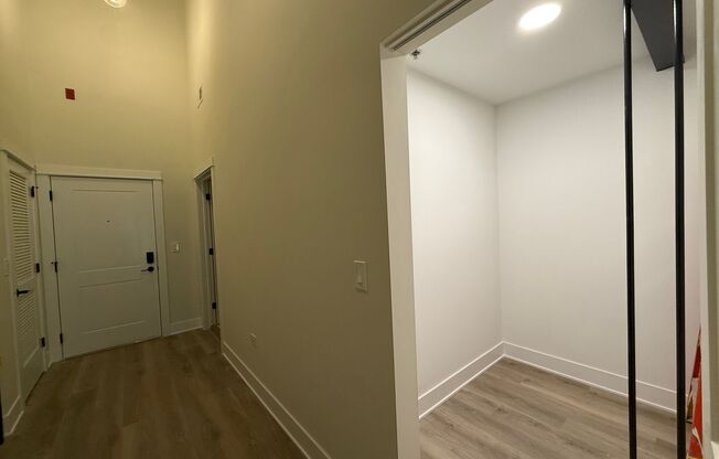 1 bed, 1.5 baths, 689 sqft, $3,375, Unit 202