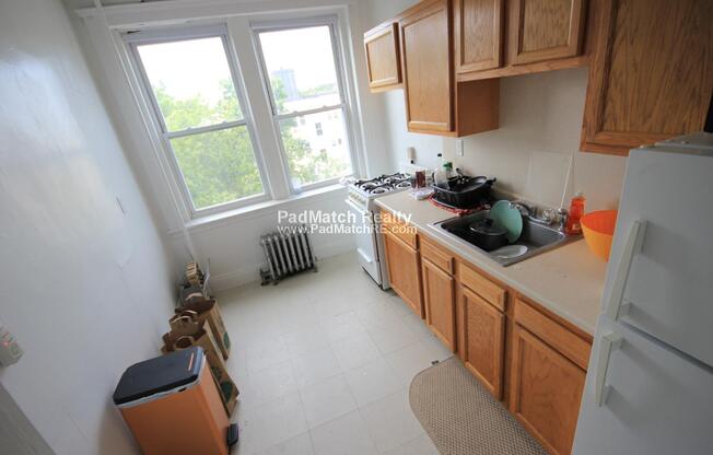 1687 Commonwealth Ave 1