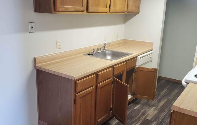 1 bed, 1 bath, $645