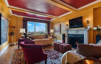 128 CENTRAL PARK S