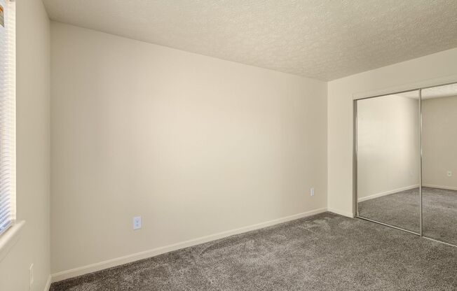 2 beds, 1 bath, $1,055