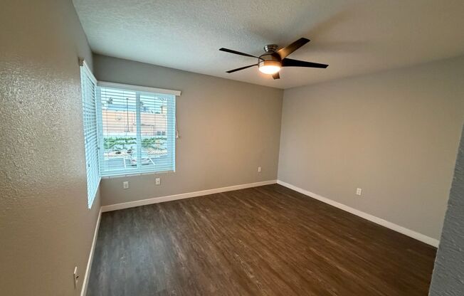 2 beds, 1 bath, 790 sqft, $2,470, Unit B204