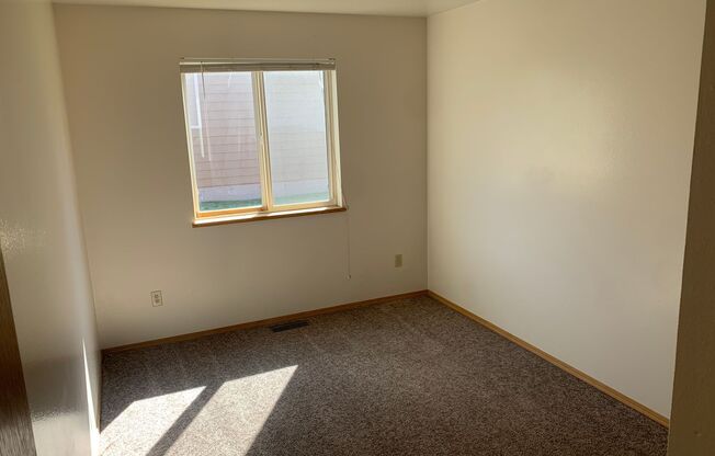 3 beds, 1 bath, $1,800