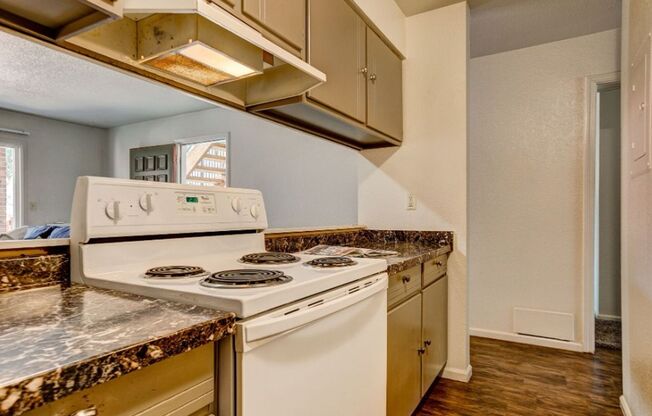 2 beds, 1 bath, 740 sqft, $1,499, Unit 814 - Unit 103