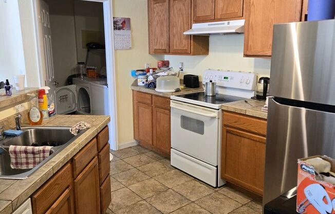 2 beds, 2 baths, $1,950, Unit # 1 203