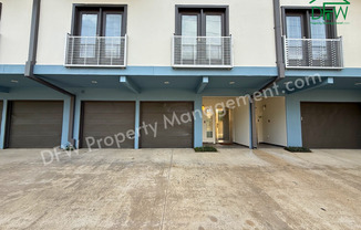 Modern 4-Story Condo in the Heart of Deep Ellum with Rooftop Deck & 2-Car Garage