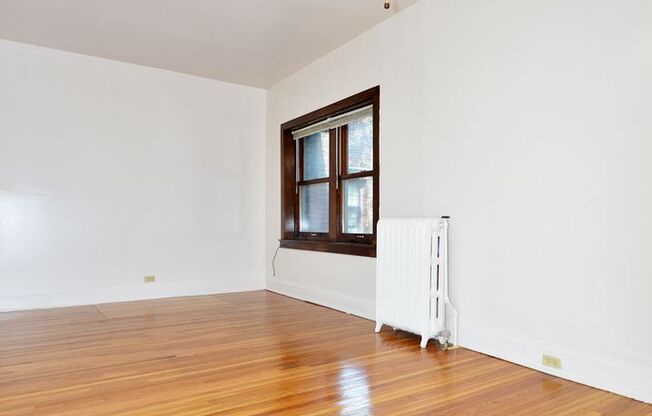 Studio, 1 bath, 375 sqft, $825, Unit 24 - 321