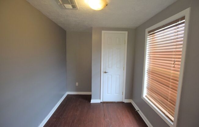 2 beds, 1 bath, $850