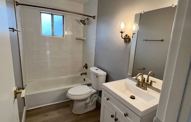 2 beds, 1 bath, 850 sqft, $1,400, Unit 8483-6