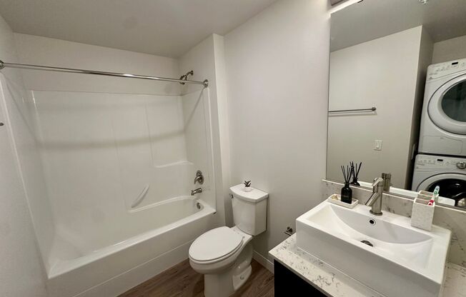 1 bed, 1 bath, 593 sqft, $2,150, Unit Unit 504
