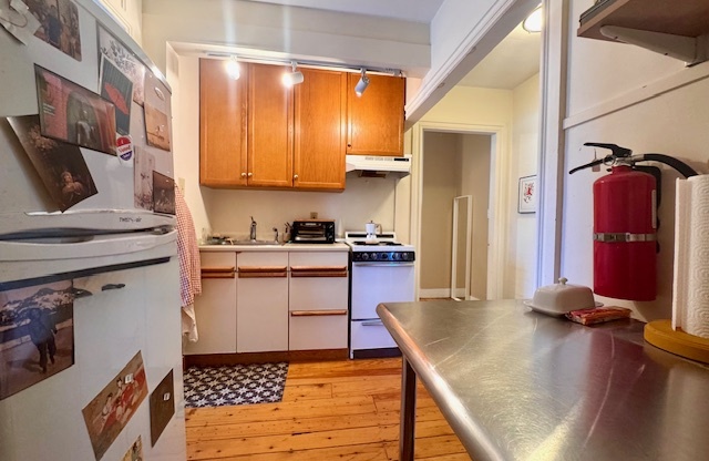 14 PHILLIPS ST