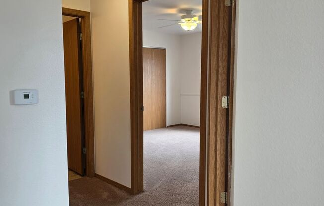 2 beds, 1 bath, 850 sqft, $1,259, Unit PL   7507