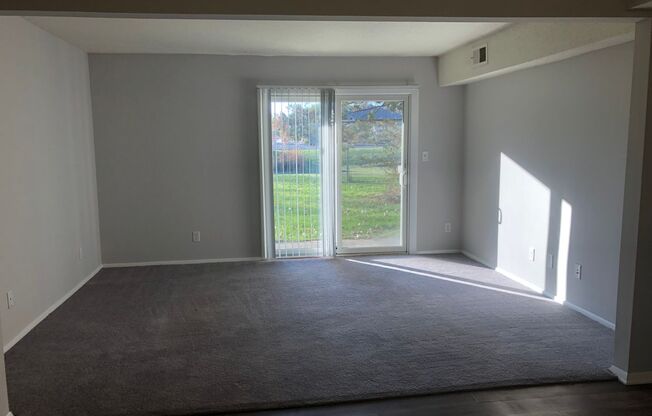 2 beds, 2 baths, 955 sqft, $1,225, Unit 5939D