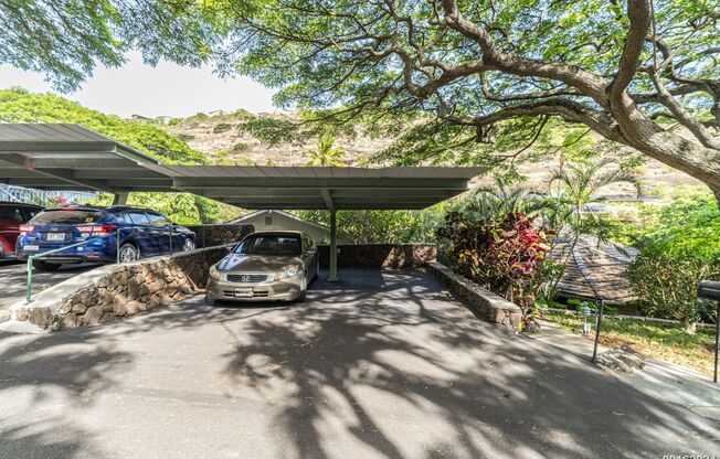 4Bd/3Ba 1,976 sqft SFH in Kalani Iki Estates, 1555 Kalaniiki St #16 Honolulu HI 96821