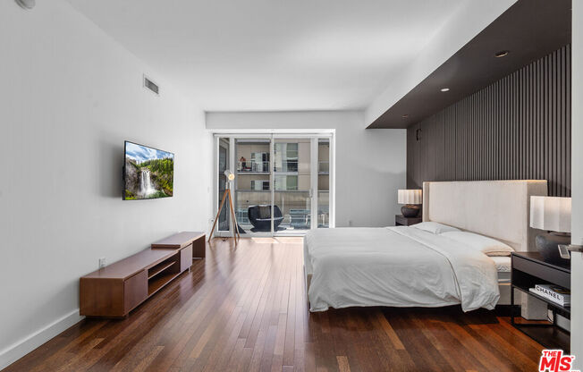 2 beds, 2 baths, 1,500 sqft, $5,500, Unit 7K