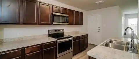 3919 SILVER RNCH RD