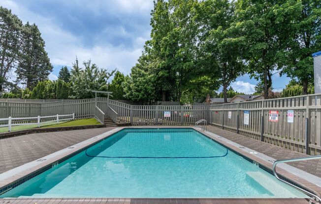 2 beds, 1 bath, 930 sqft, $1,695, Unit O7