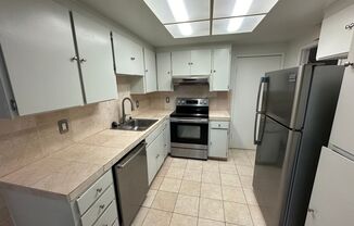 3 beds, 1.5 baths, $3,050, Unit # #C