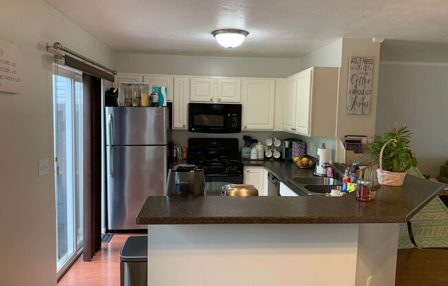 2 beds, 2.5 baths, $1,800