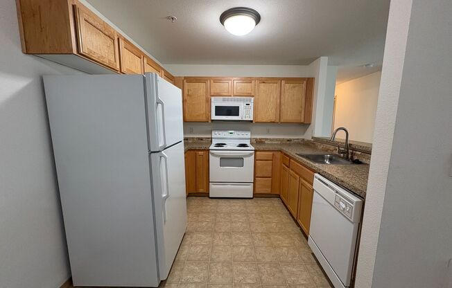 2 beds, 2 baths, 1,018 sqft, $1,450, Unit 354-2029